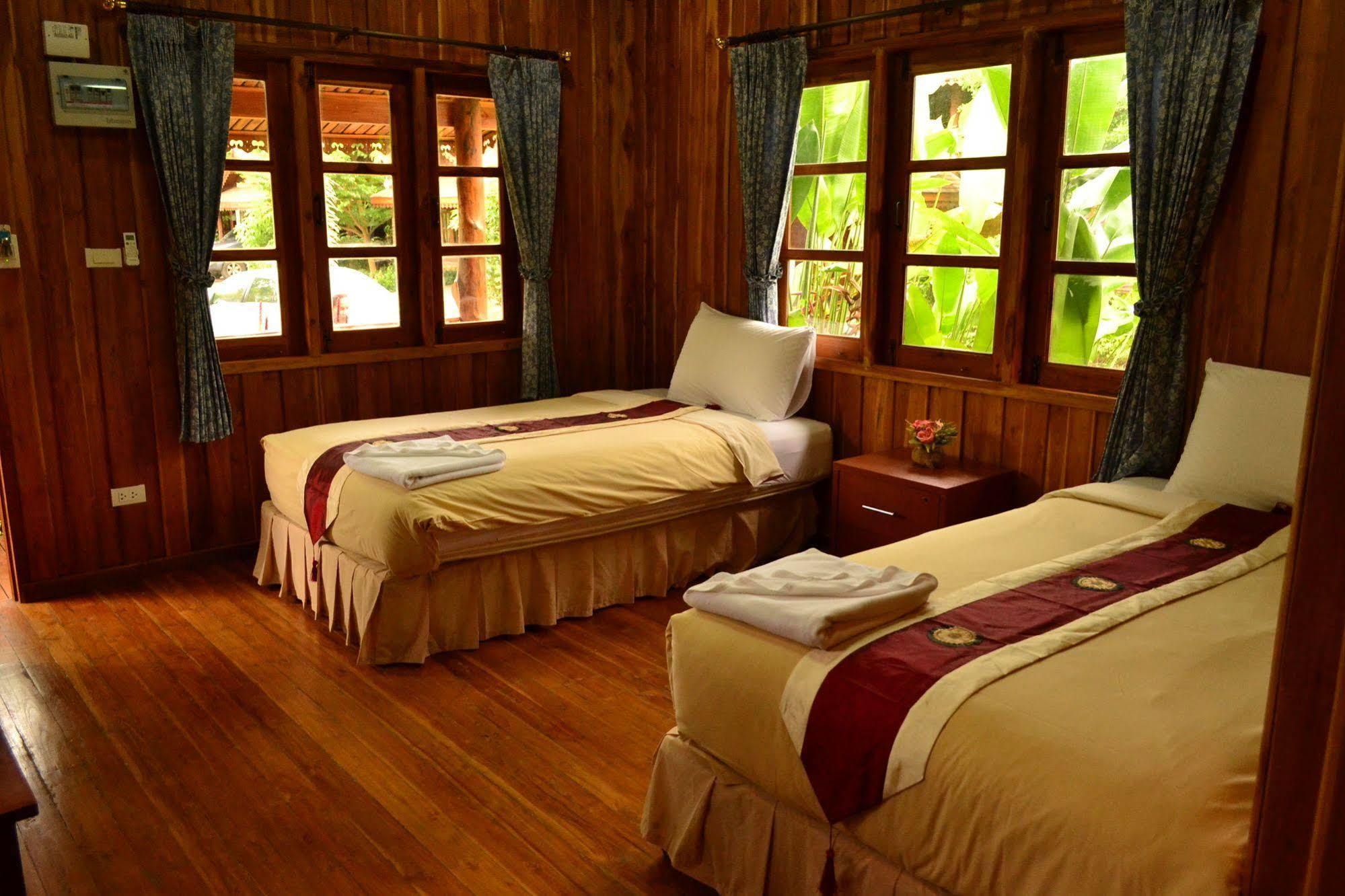 Yuwadee Resort Chalong Buitenkant foto