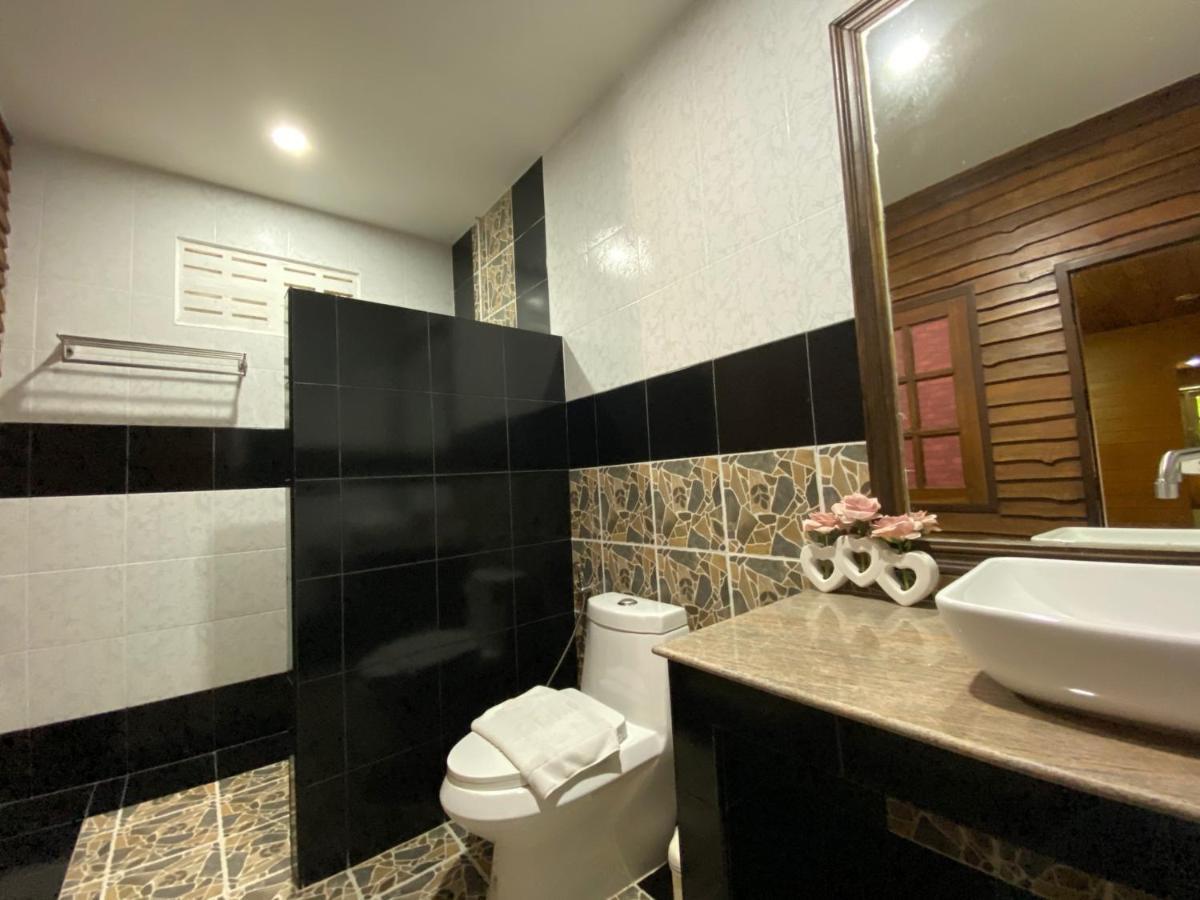 Yuwadee Resort Chalong Buitenkant foto