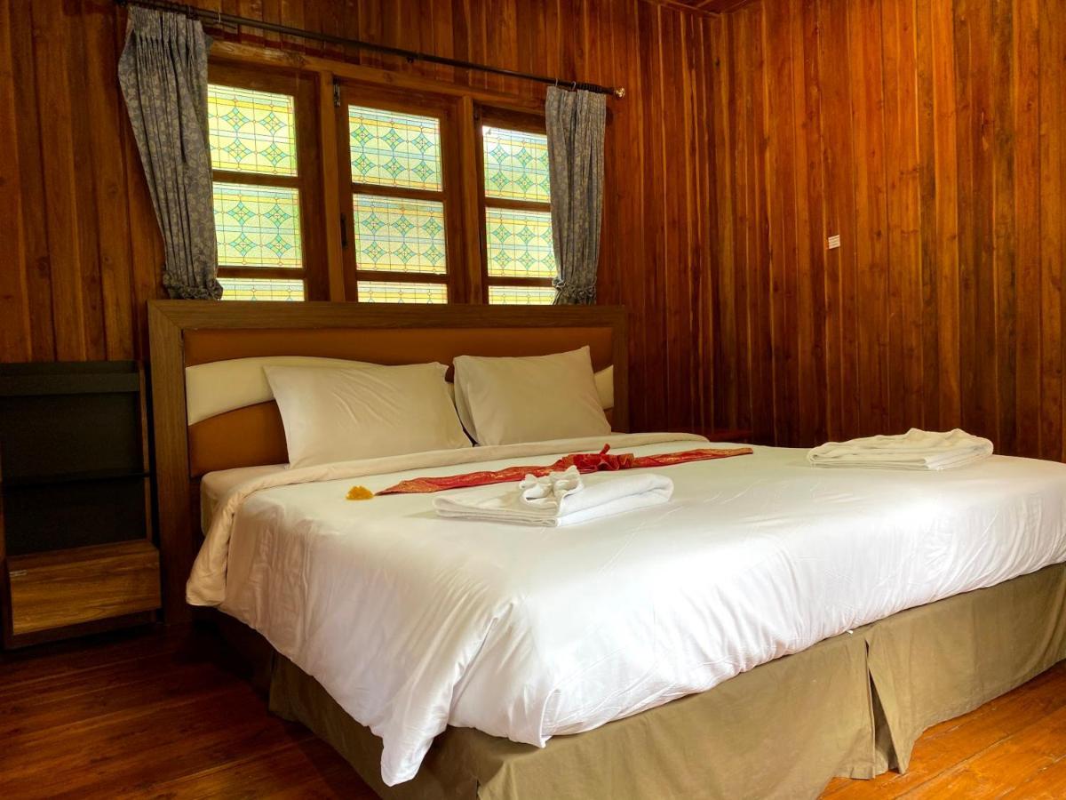 Yuwadee Resort Chalong Buitenkant foto