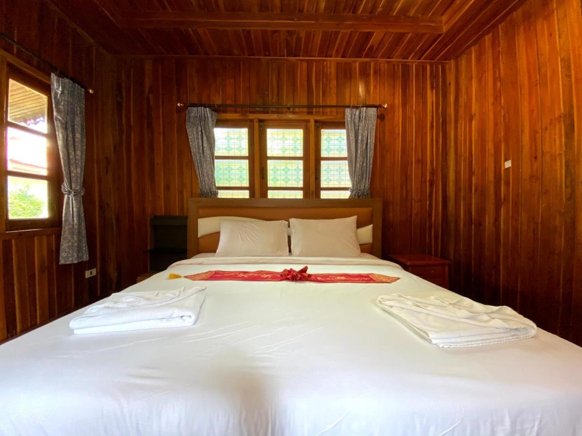 Yuwadee Resort Chalong Buitenkant foto