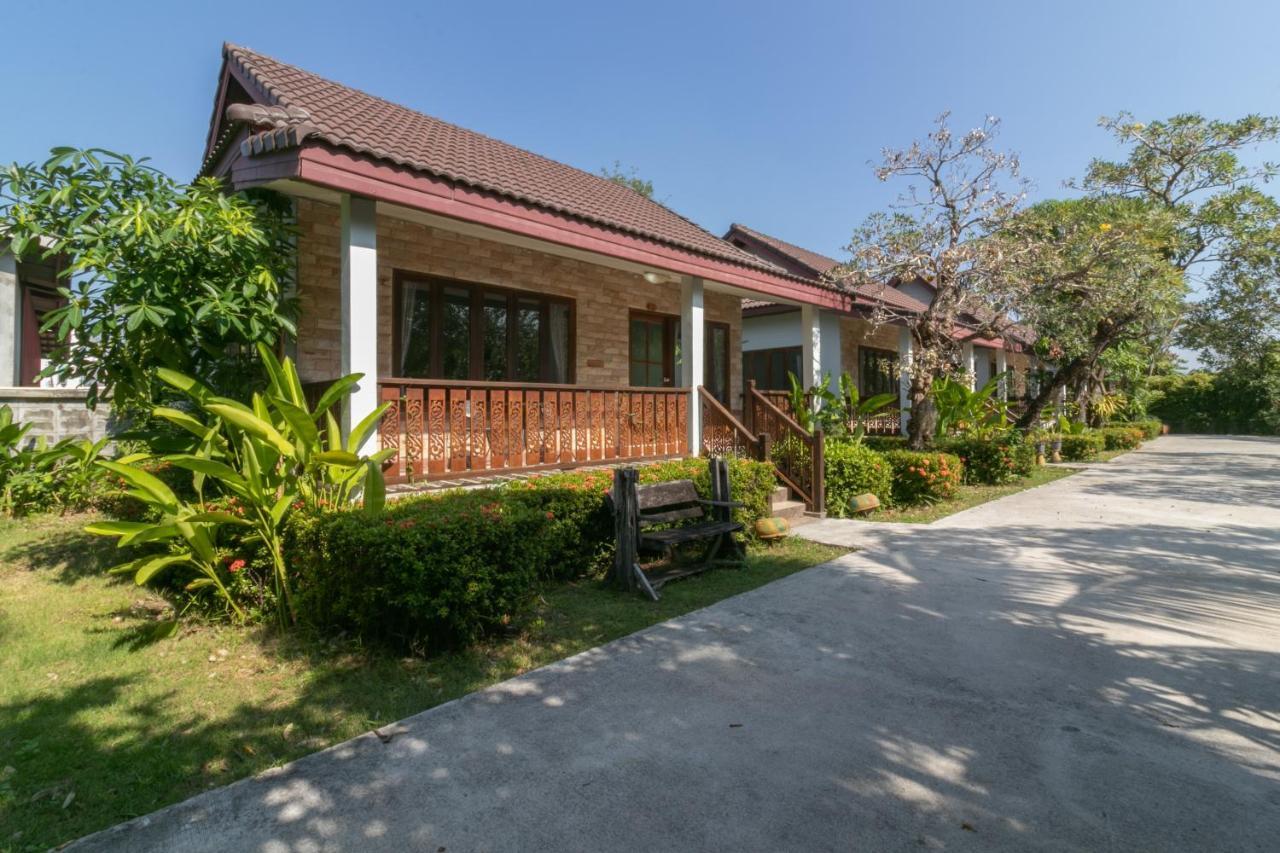 Yuwadee Resort Chalong Buitenkant foto